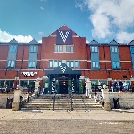 Village Hotel Cardiff Kültér fotó