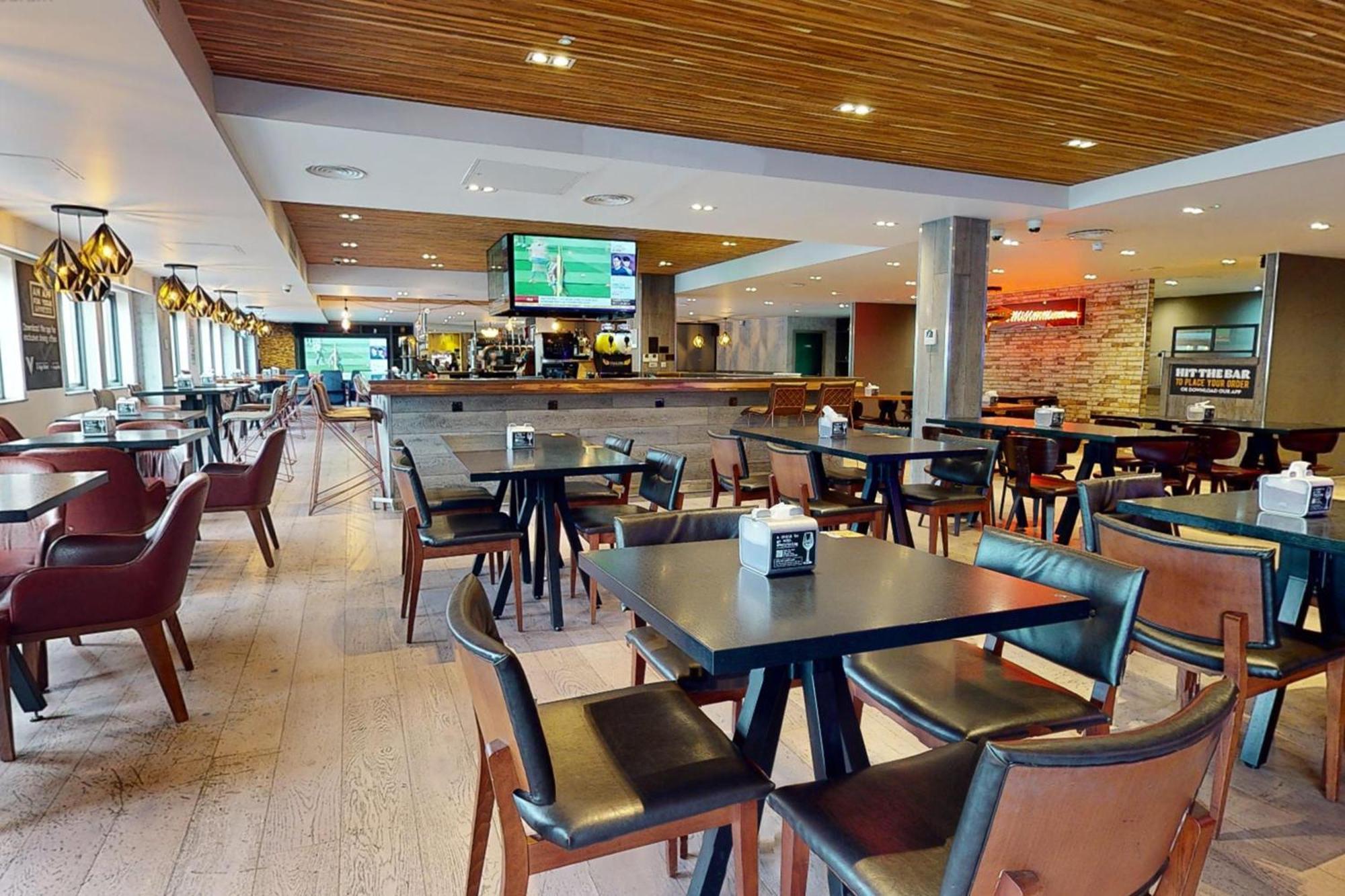 Village Hotel Cardiff Kültér fotó
