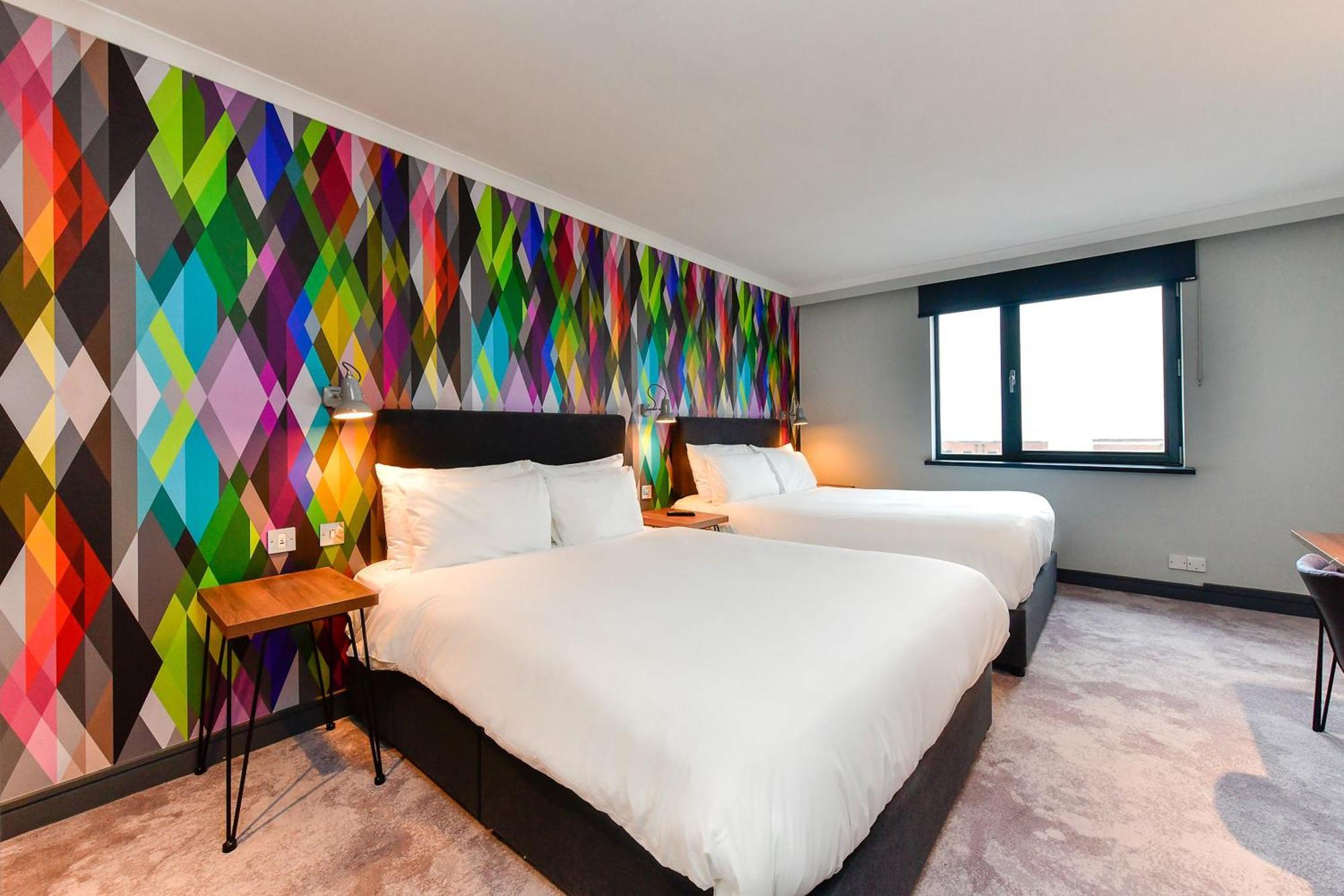 Village Hotel Cardiff Kültér fotó