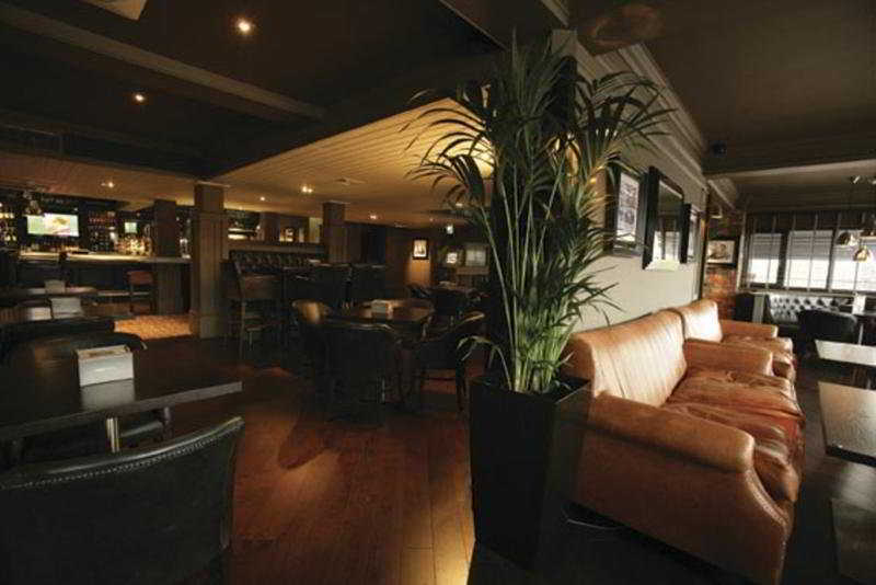 Village Hotel Cardiff Kültér fotó